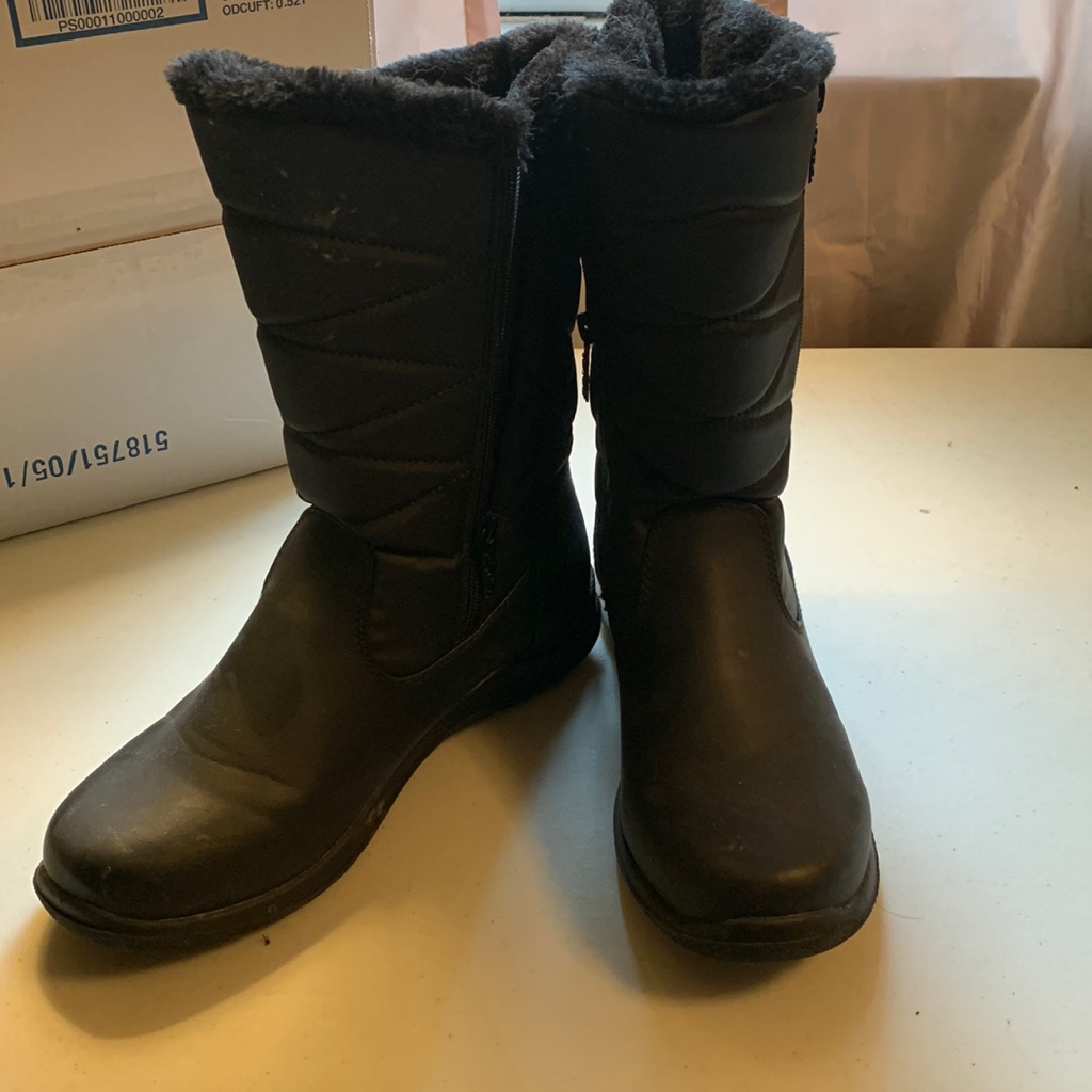 Totes Black Boot